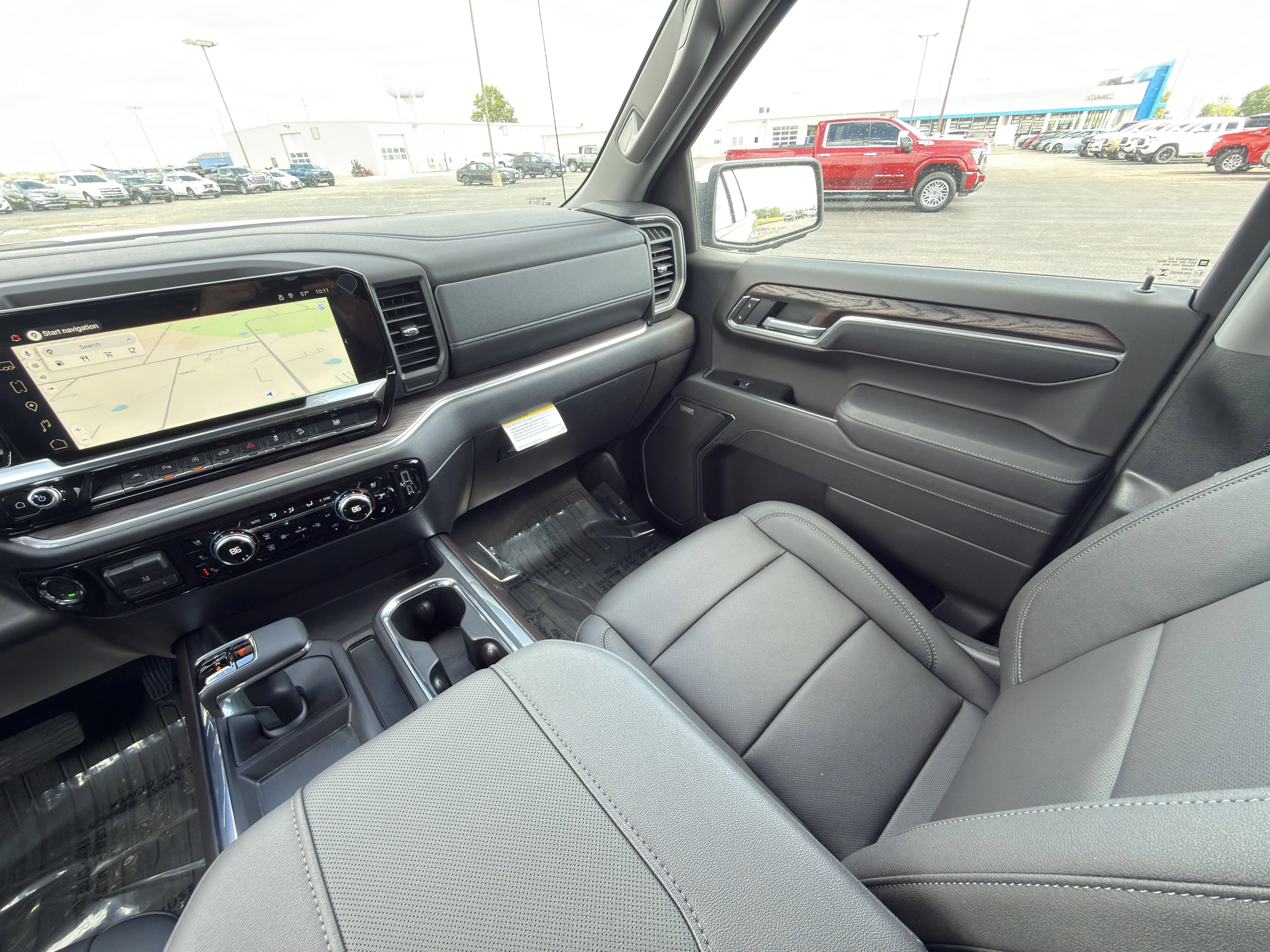 2026 GMC Sierra 1500 SLT - Photo 22
