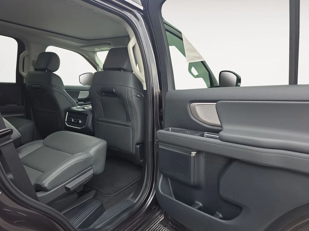 New 2026 Dark Matter Gray Metallic Ford Active image 10