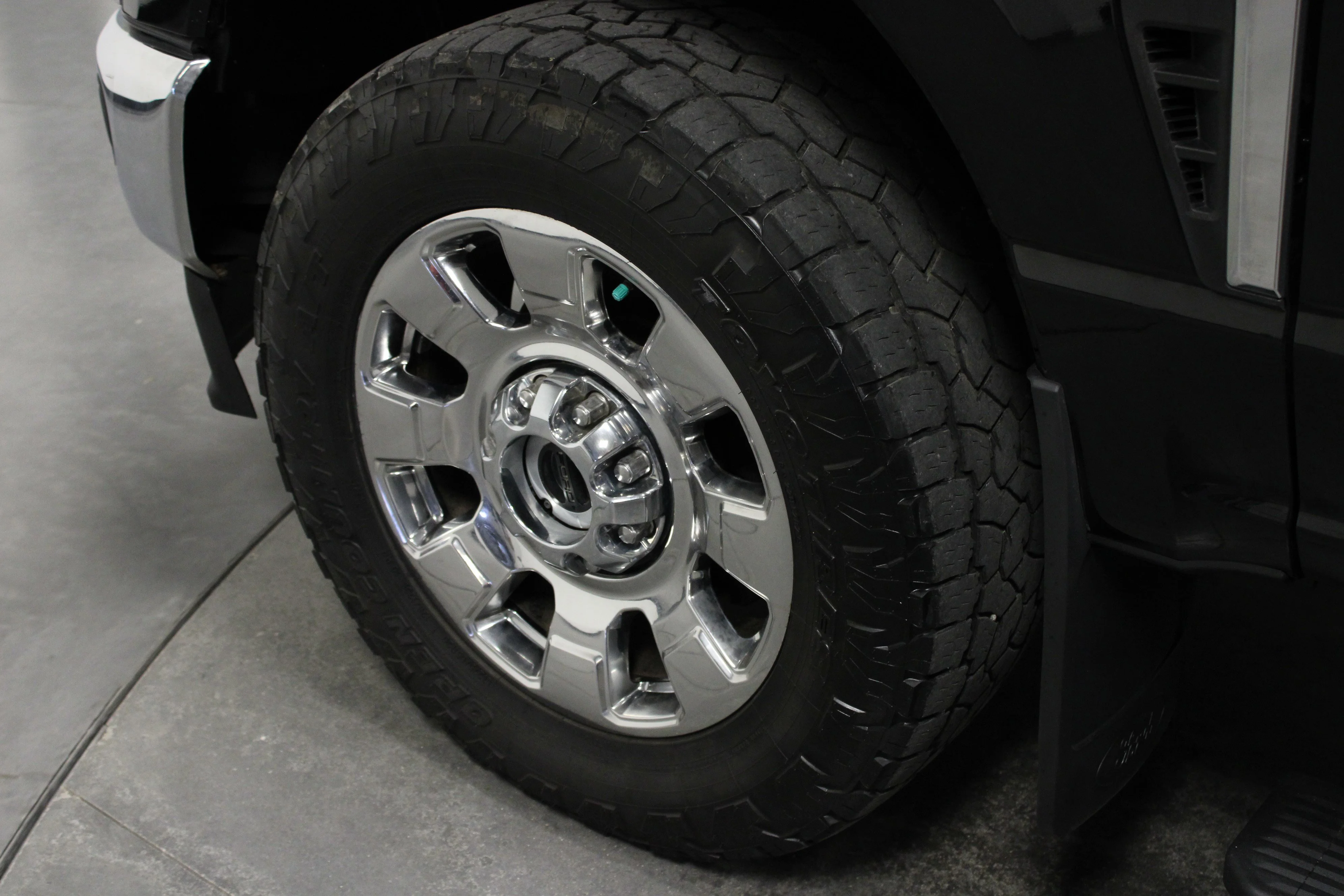 Used 2023 Agate Black Metallic Ford King Ranch image 10