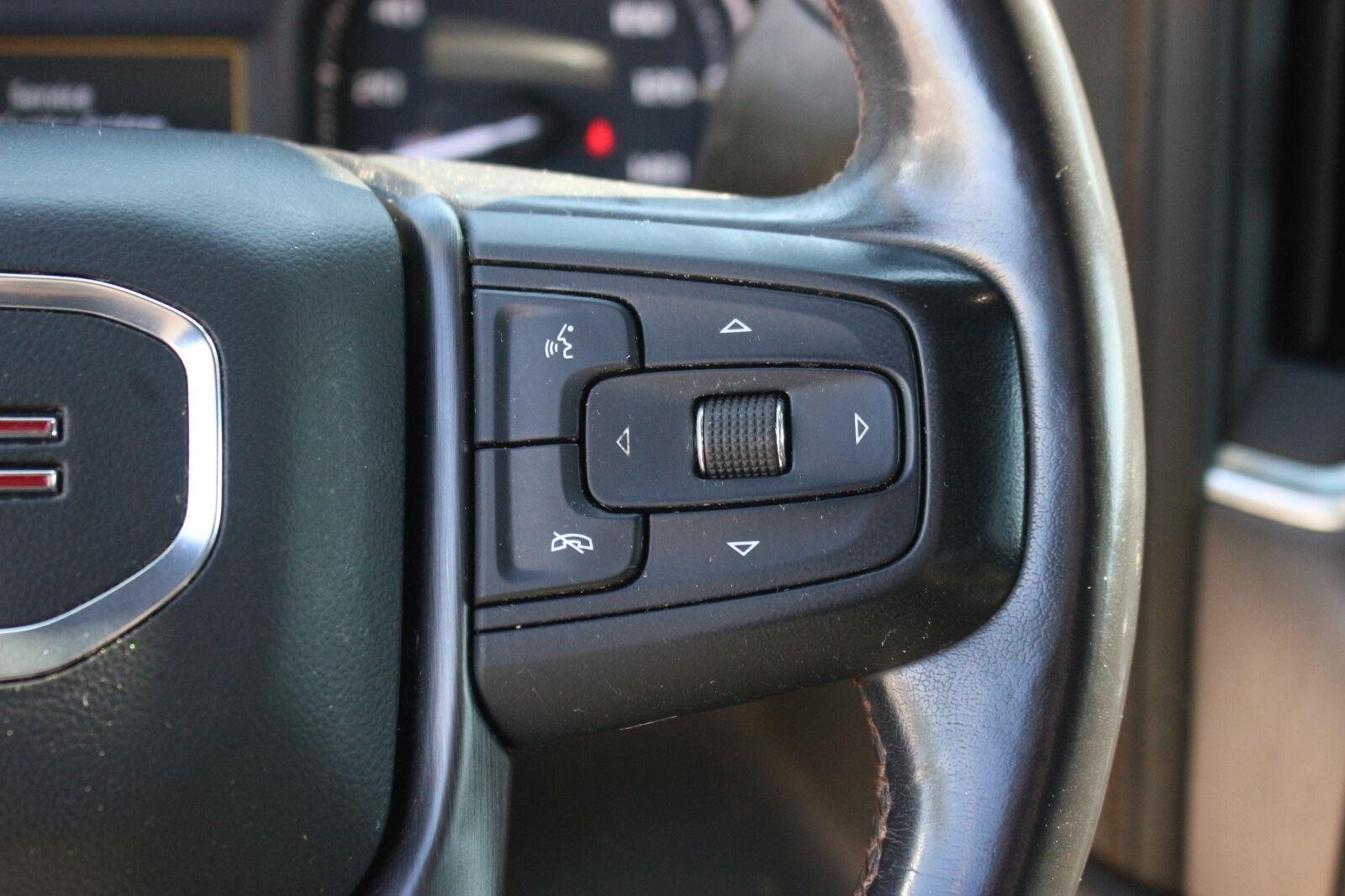 Used 2019 SUMMIT WHITE GMC AT4 image 20