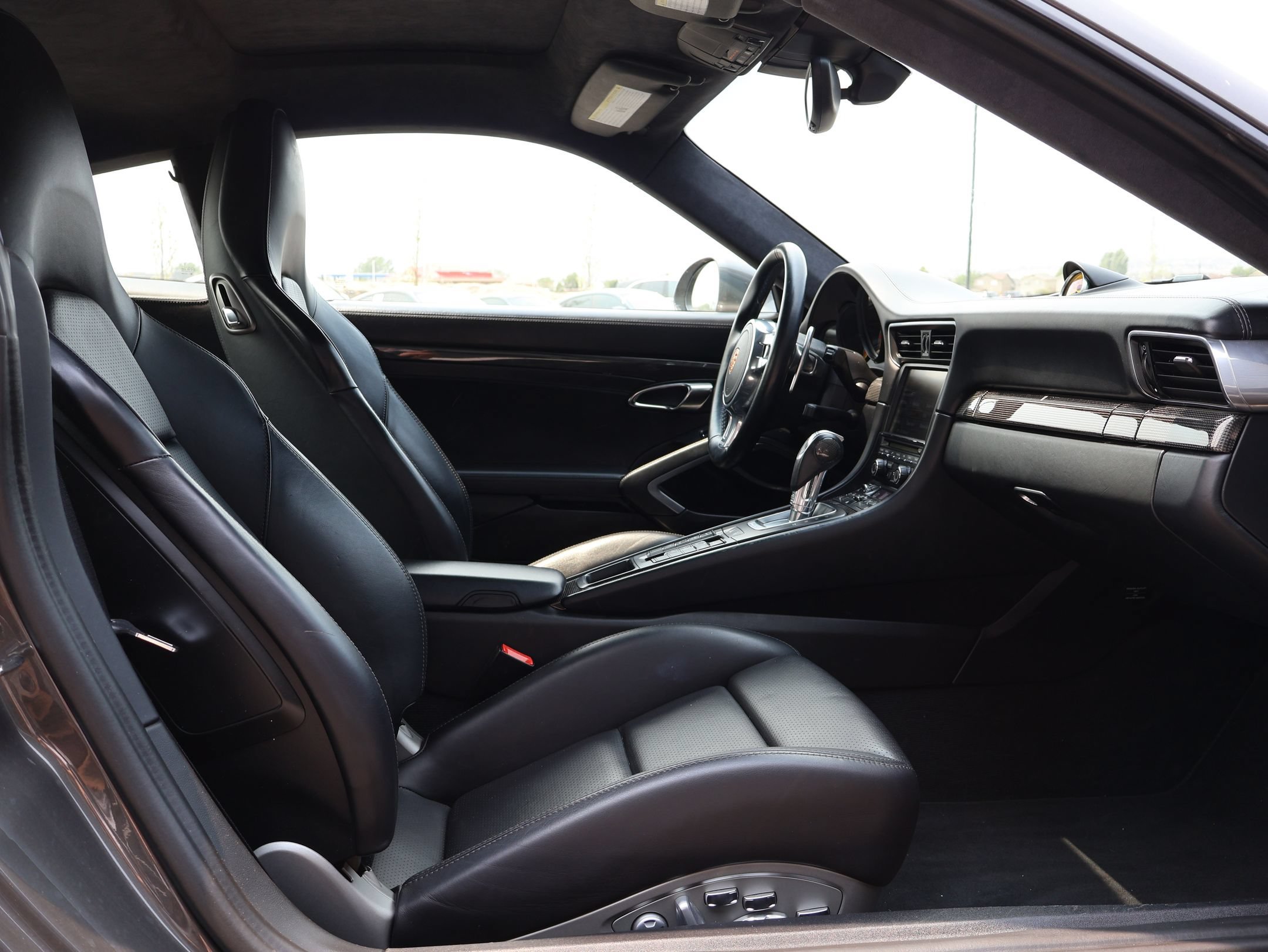 Used 2014 Agate Gray Metallic Porsche Turbo S image 32