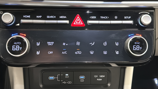 Used 2026 Amazon Gray Hyundai Limited image 18