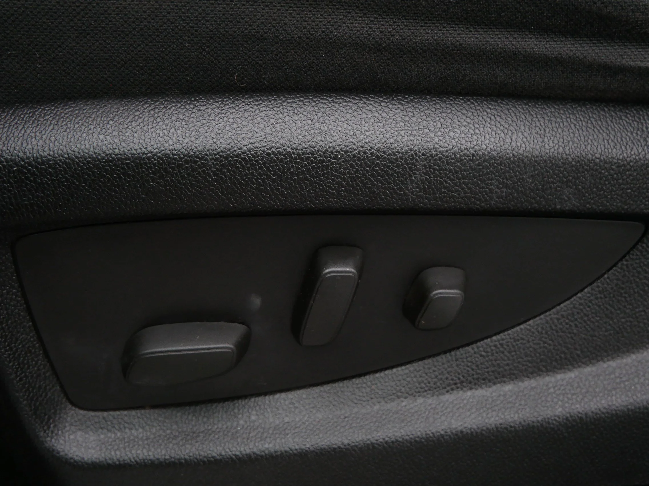 Used 2015 Black Chevrolet LT image 22