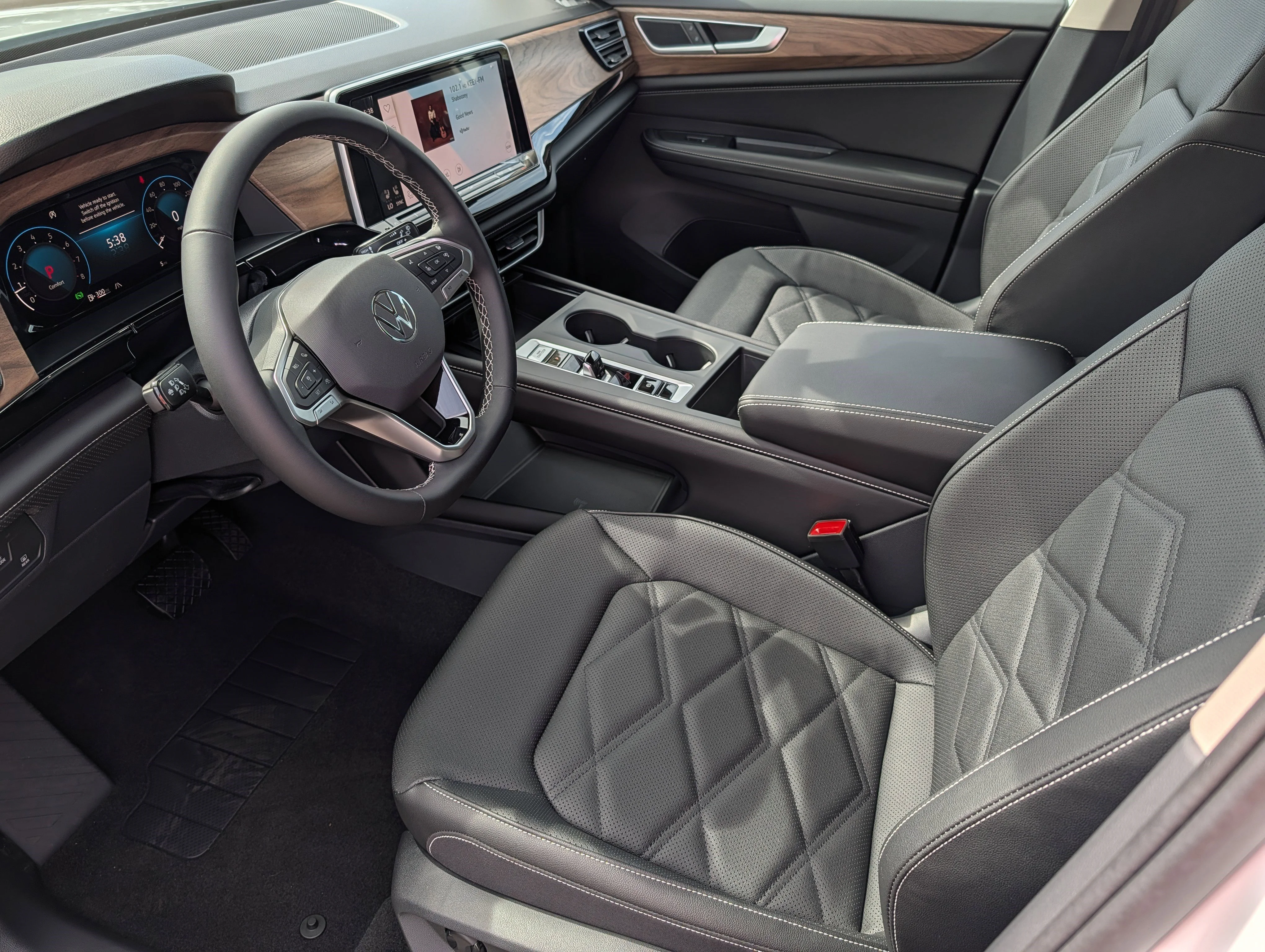 New 2026 Opal White Pearl Volkswagen 2.0T SE image 6
