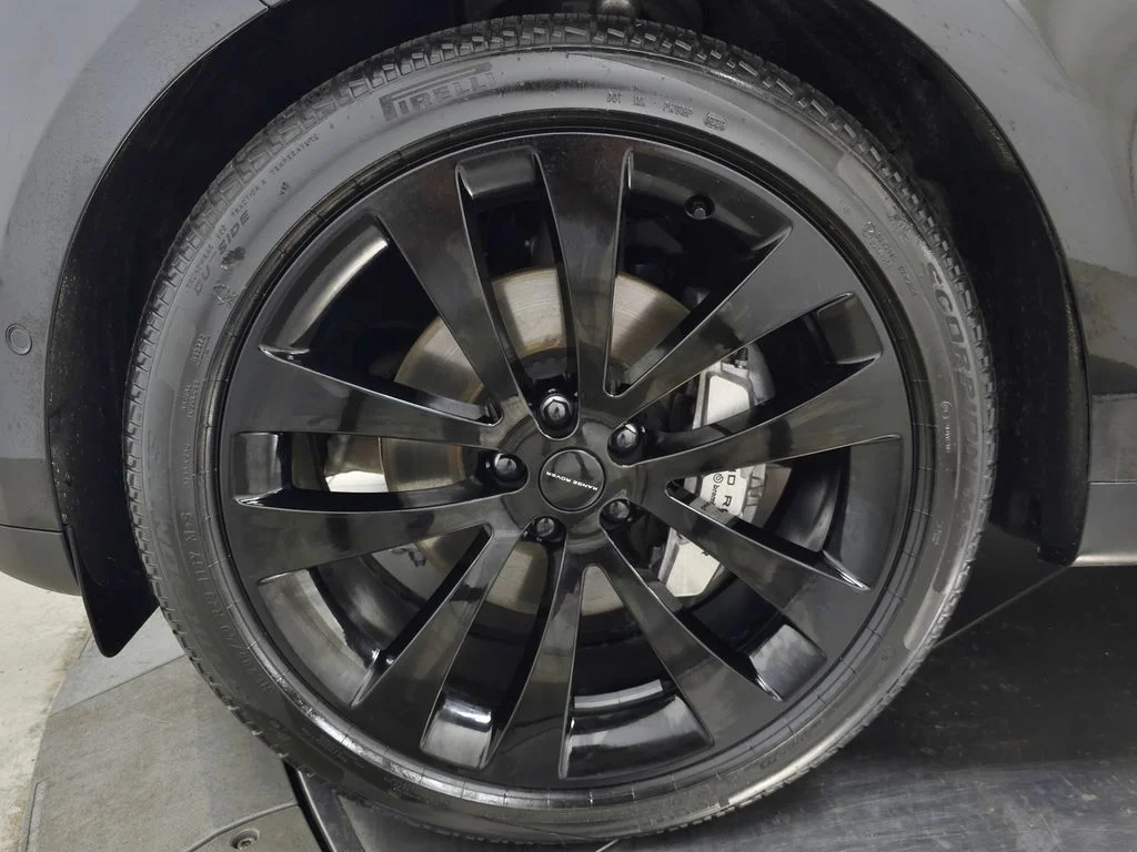Certified Used 2026 Black Land Rover SE image 14