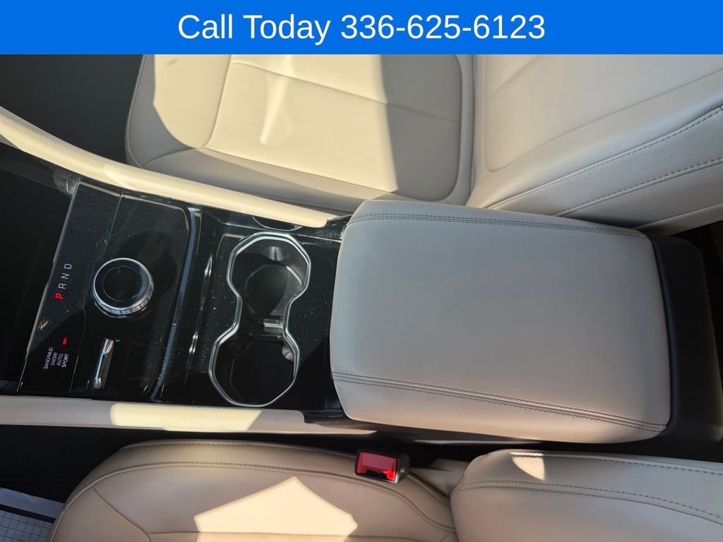 Used 2023 White Jeep Limited image 22