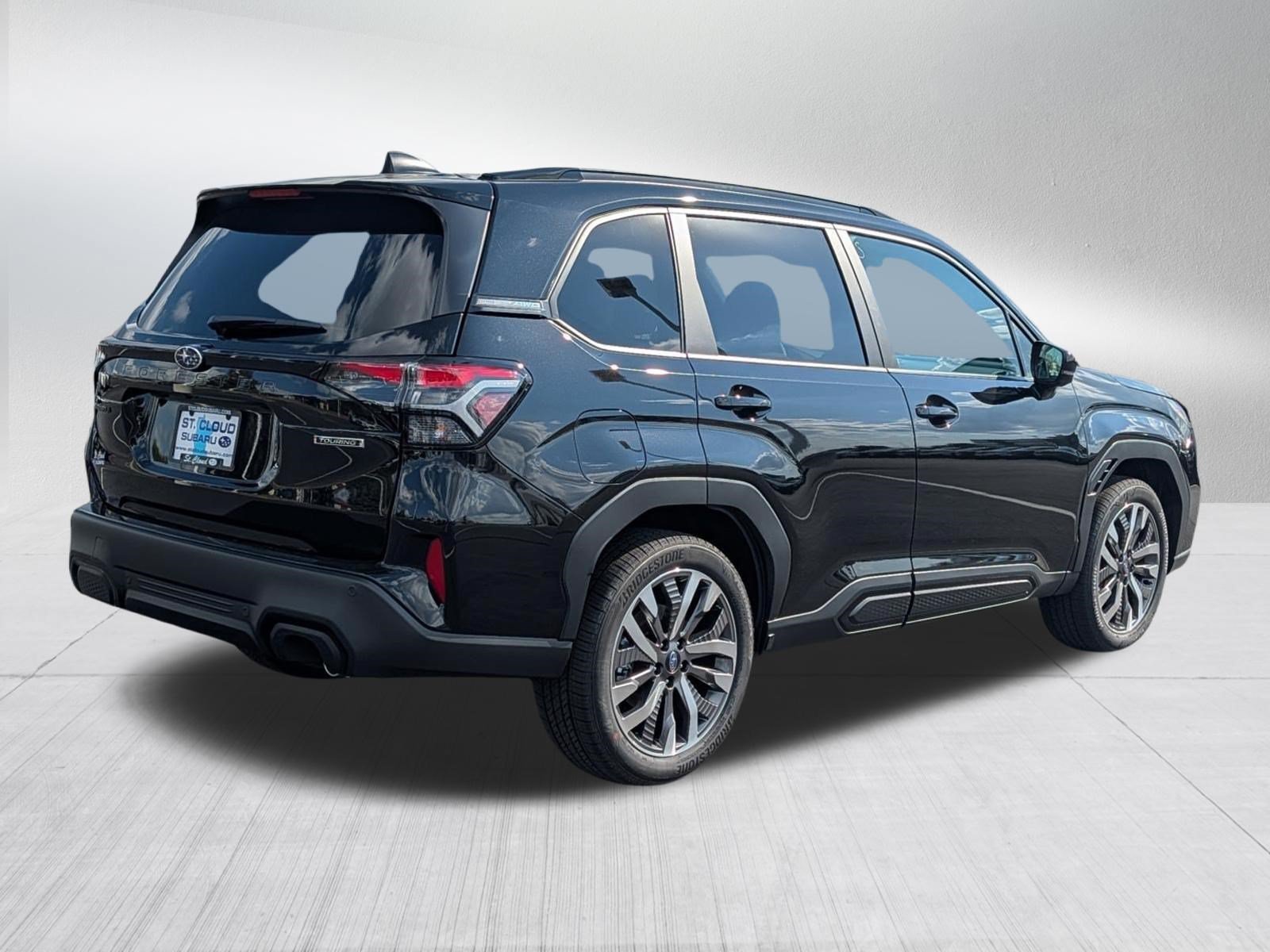 New 2026 CRYSTAL BLACK SILICA Subaru Touring image 4