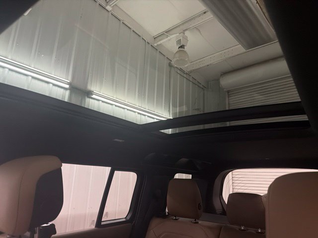 New 2026 Santorini Black Land Rover S image 36