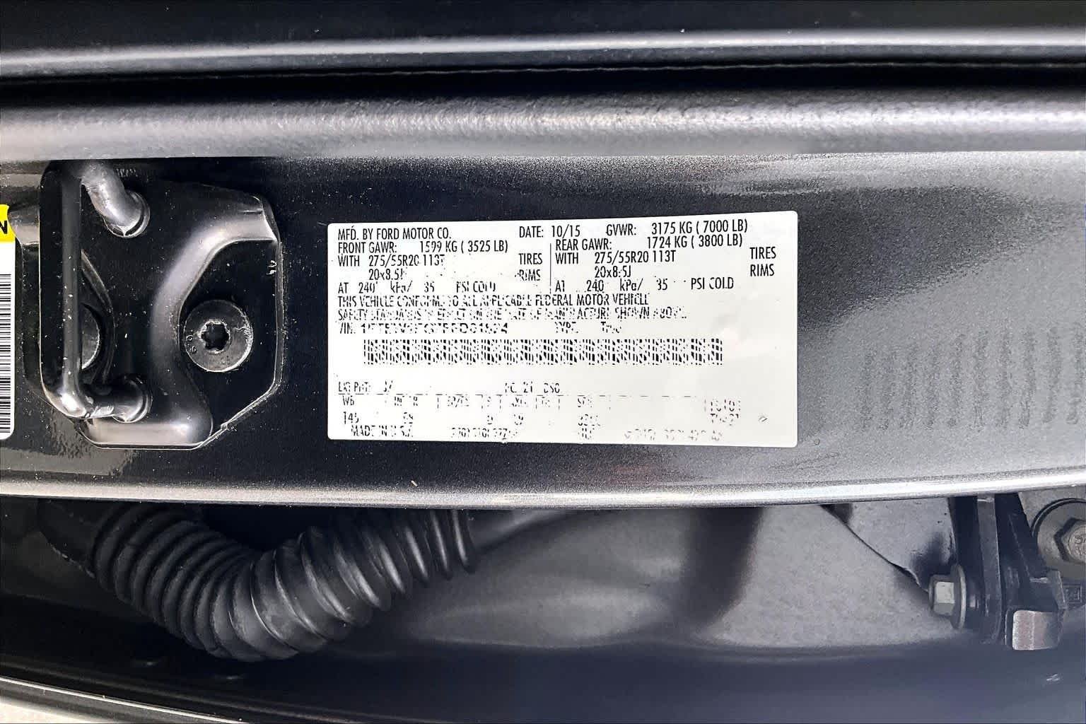 Used 2015 Magnetic Metallic Ford Platinum image 31