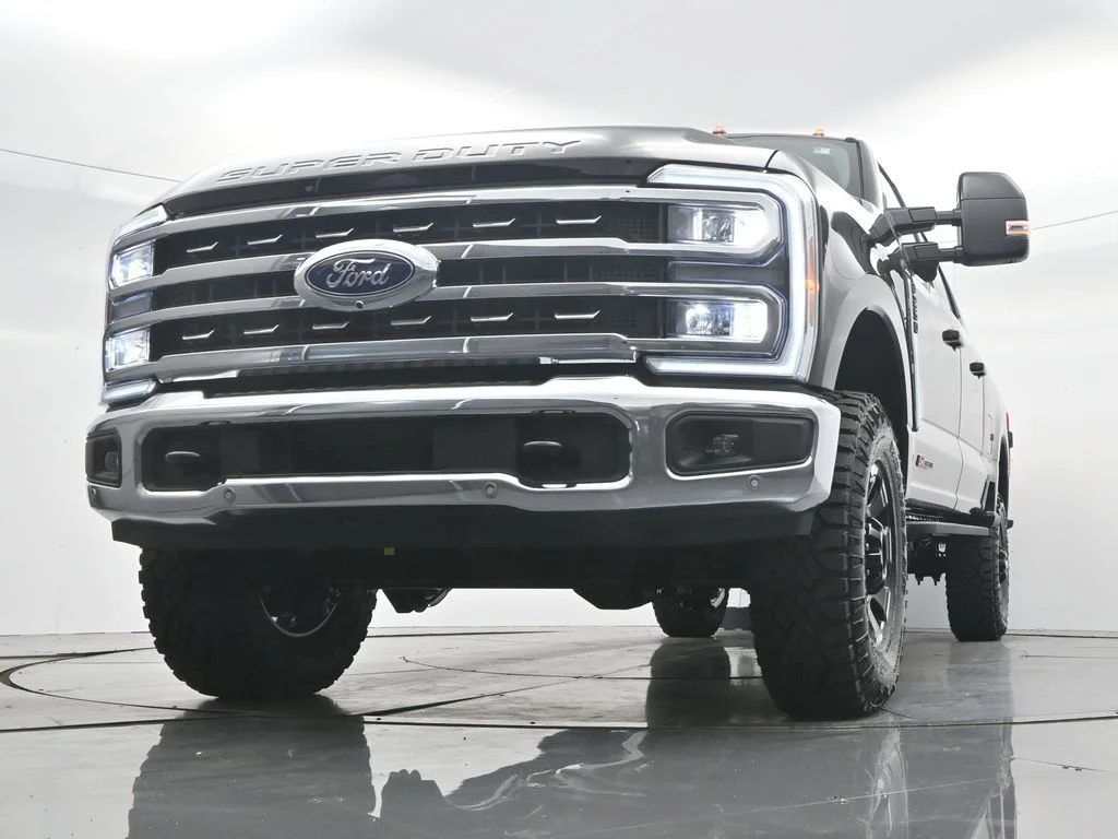 New 2026 Agate Black Metallic Ford F-250® Lariat® image 33