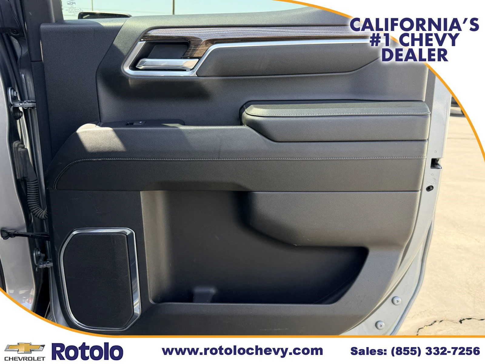 Used 2025 Sterling Gray Metallic Chevrolet LT image 11