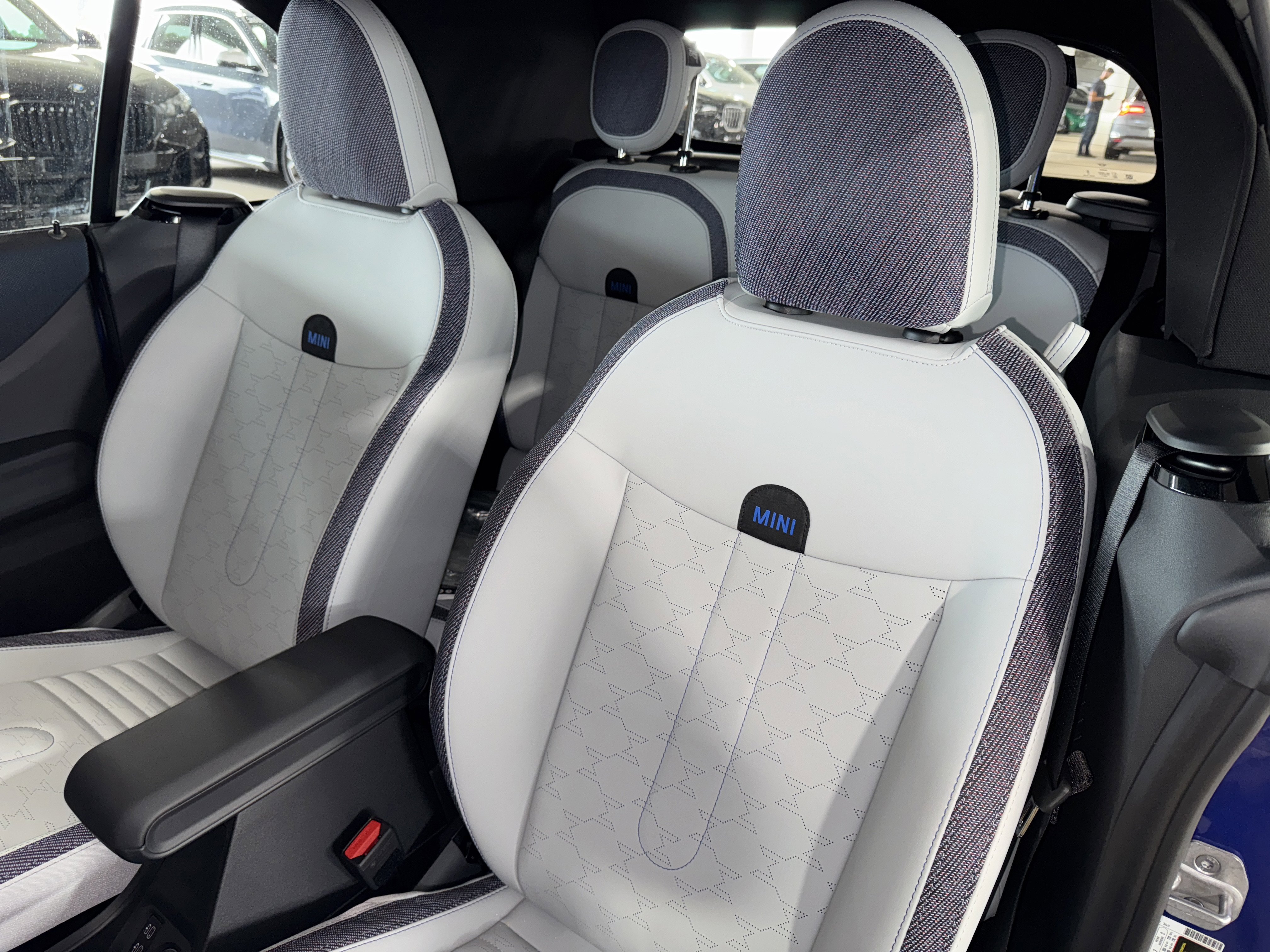 2026 MINI Convertible S - Photo 23