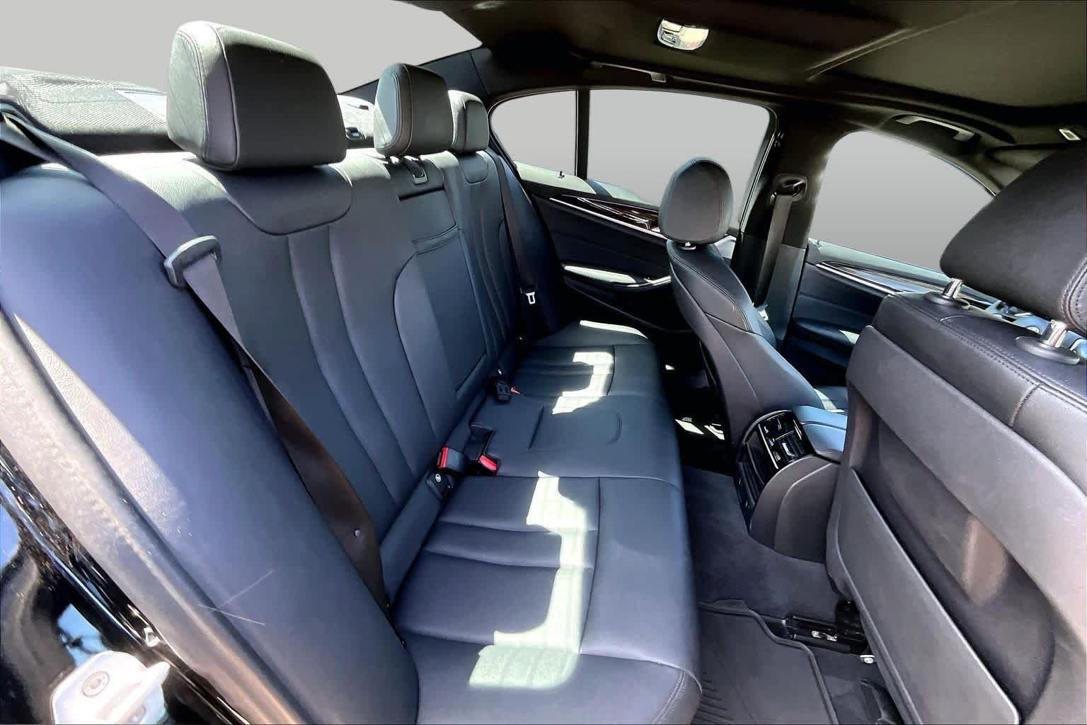 Used 2018 Jet Black BMW 530i image 22