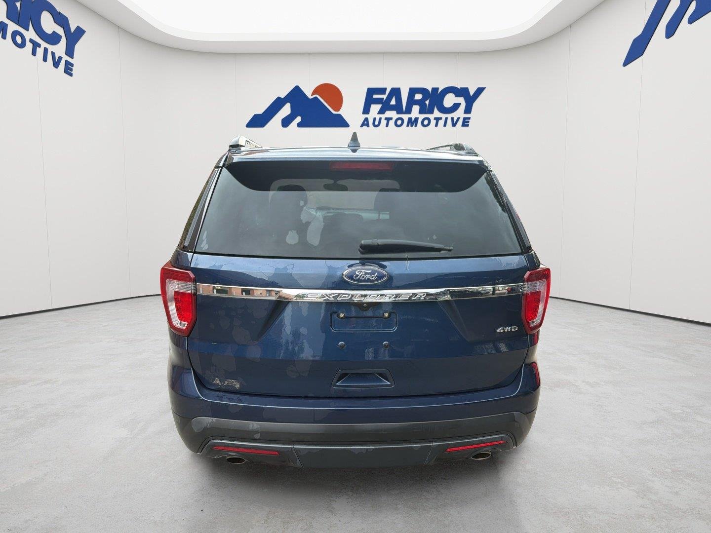 Used 2017 Blue Jeans Ford Base image 6
