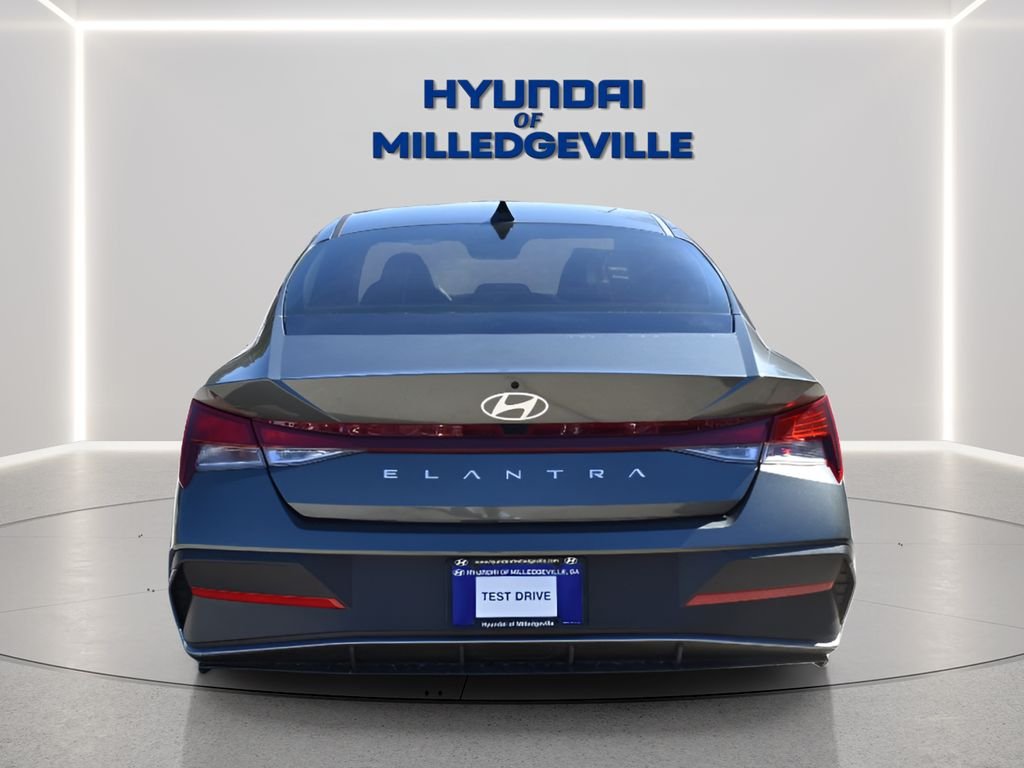 New 2026 Amazon Gray Hyundai SE image 30