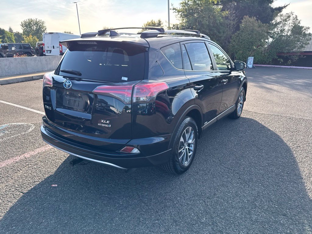Used 2018 Aqua Toyota XLE image 8