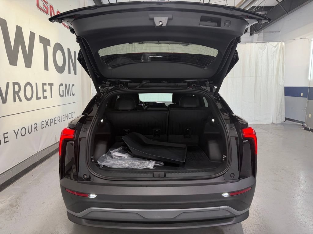 2025 Chevrolet Blazer EV LT - Photo 32