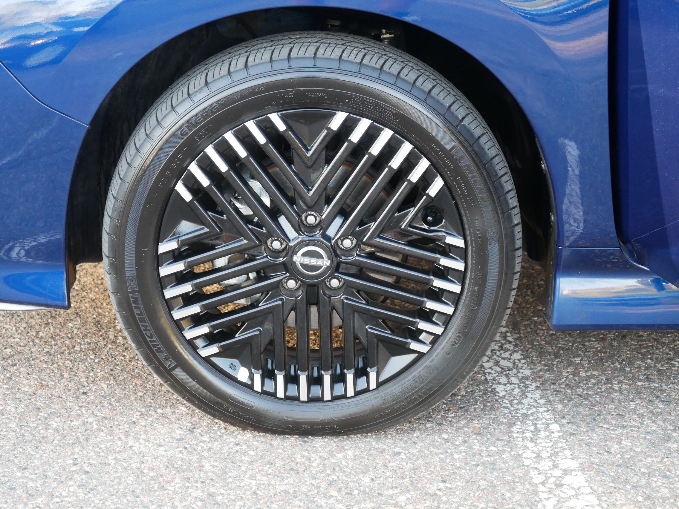 Used 2025 Deep Blue Pearl Nissan SV PLUS image 15