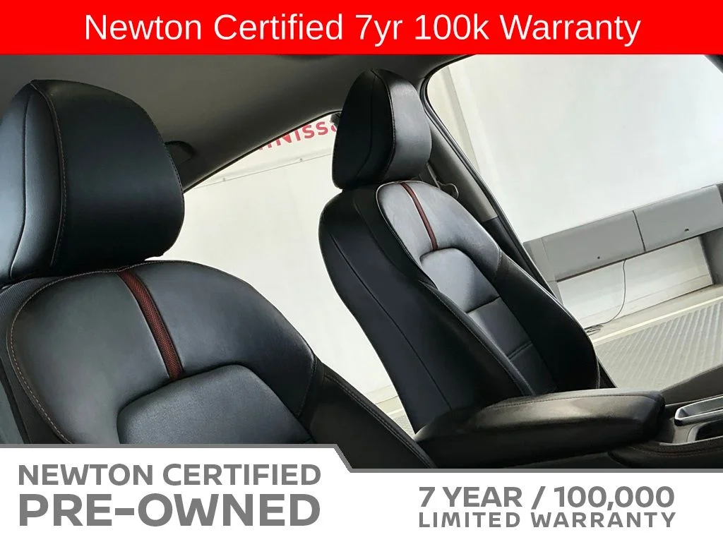 Certified Used 2022 Gun Metallic/Super Black Nissan SR image 17