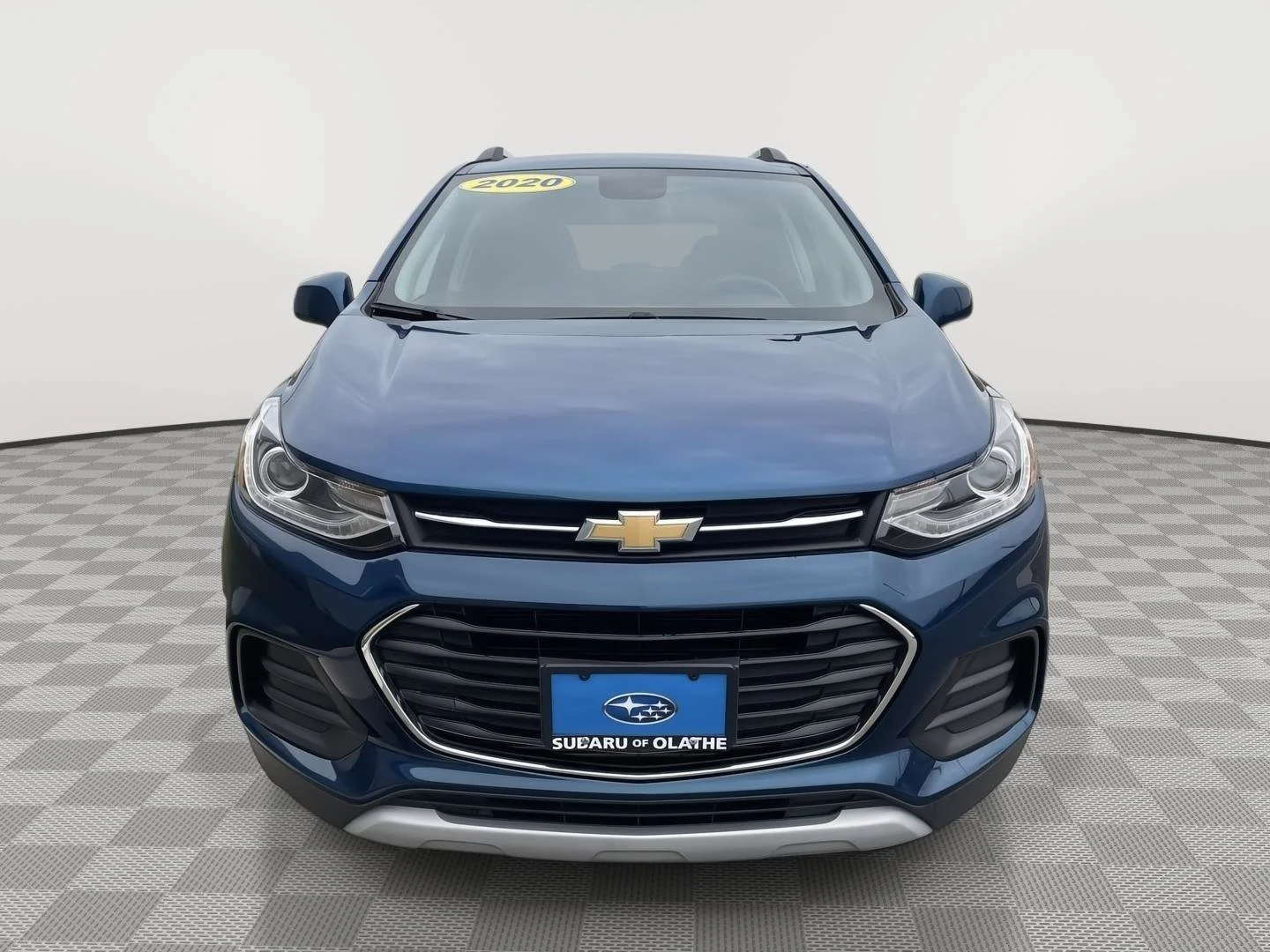 Used 2020 Pacific Blue Metallic Chevrolet LT image 3