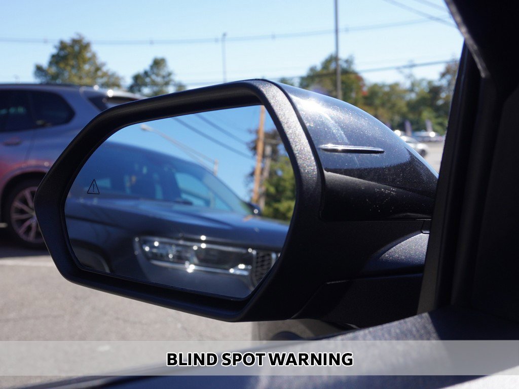 Used 2025 Black Kia LXS image 4