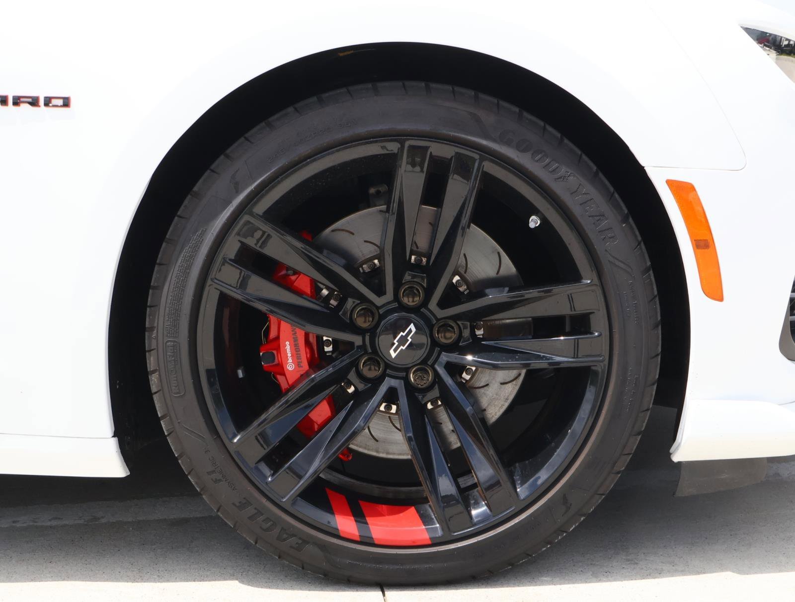 2021 Chevrolet Camaro 1SS - Photo 8