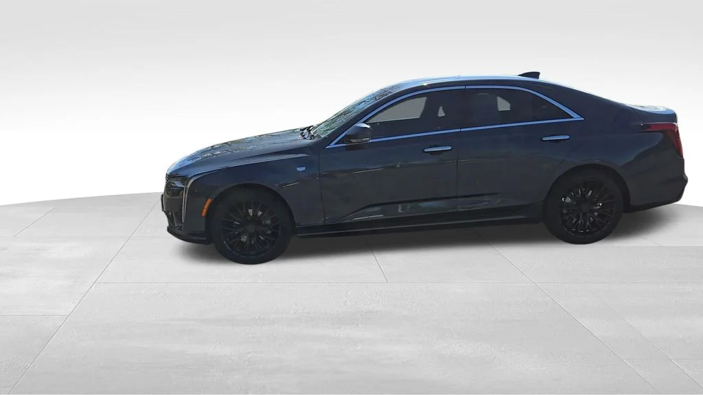 Used 2020 Gray Cadillac Premium Luxury image 5
