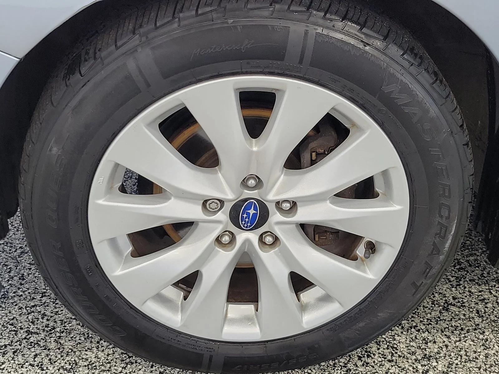Used 2017 Silver Subaru 2.5i image 5