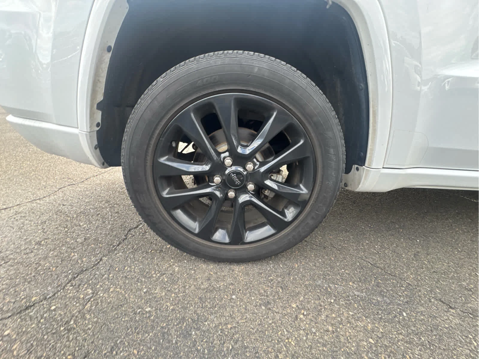 Used 2019 Bright White Clearcoat Jeep Altitude image 34