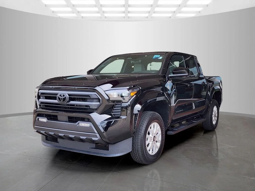 Used 2025 Black Toyota SR5 image 9