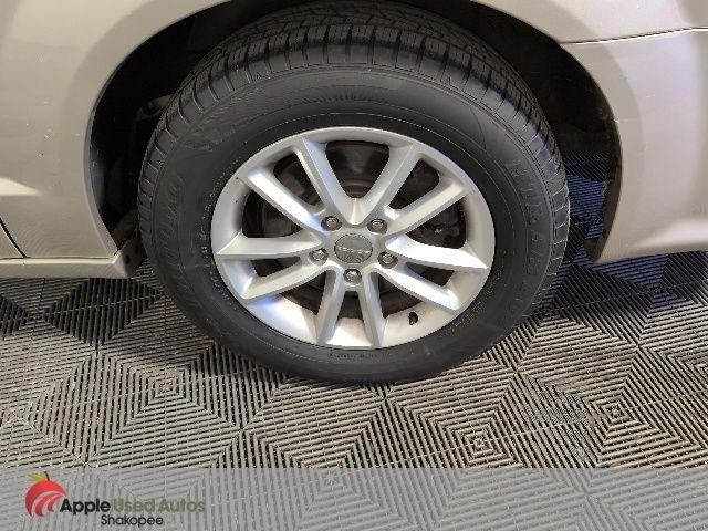Used 2016 Beige Dodge SXT image 46