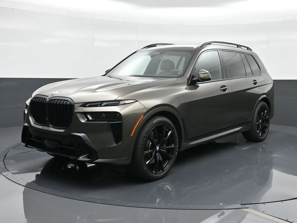2025 BMW X7 xDrive40i's photo