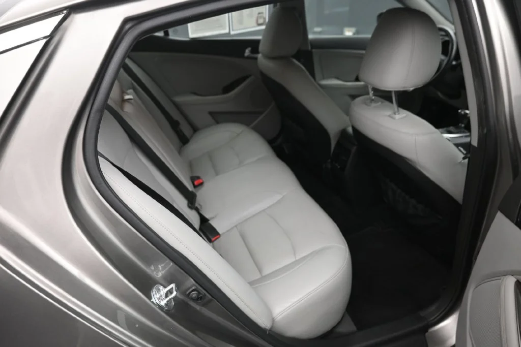 Used 2014 Silver Kia EX image 10