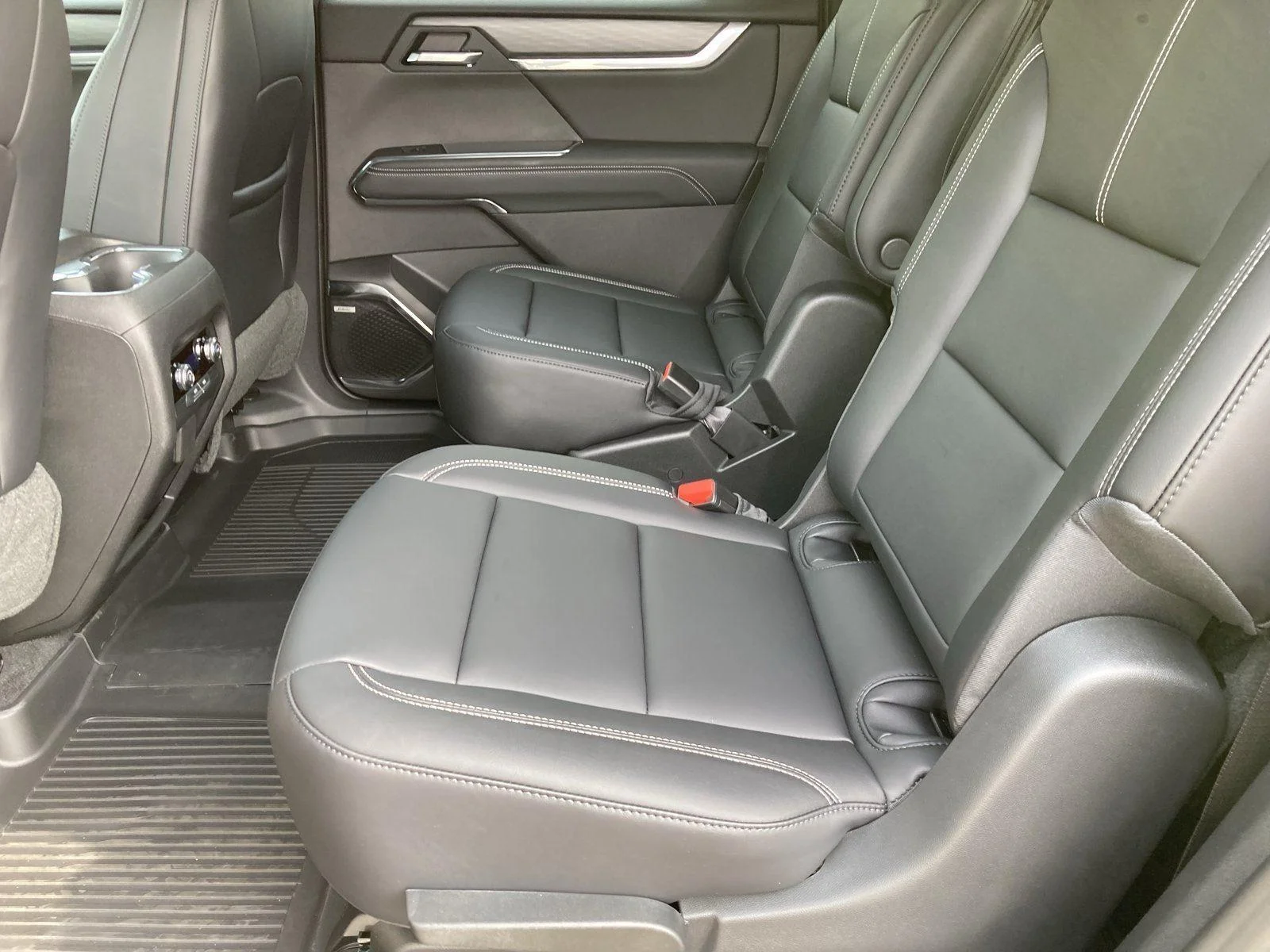 New 2026 Ebony Twilight Metallic GMC Elevation image 30