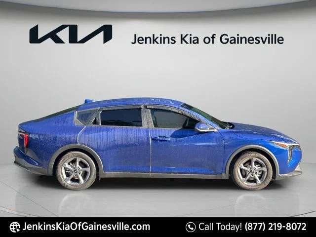 Used 2025 Blue Kia LXS image 8