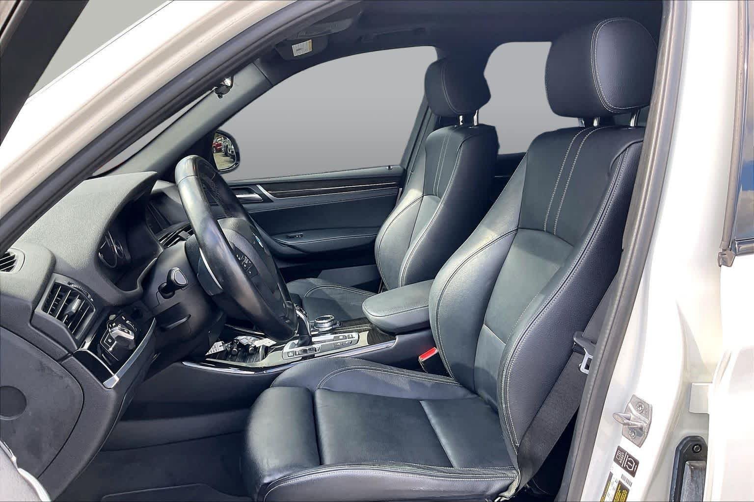 Used 2015 Alpine White BMW xDrive28i image 8