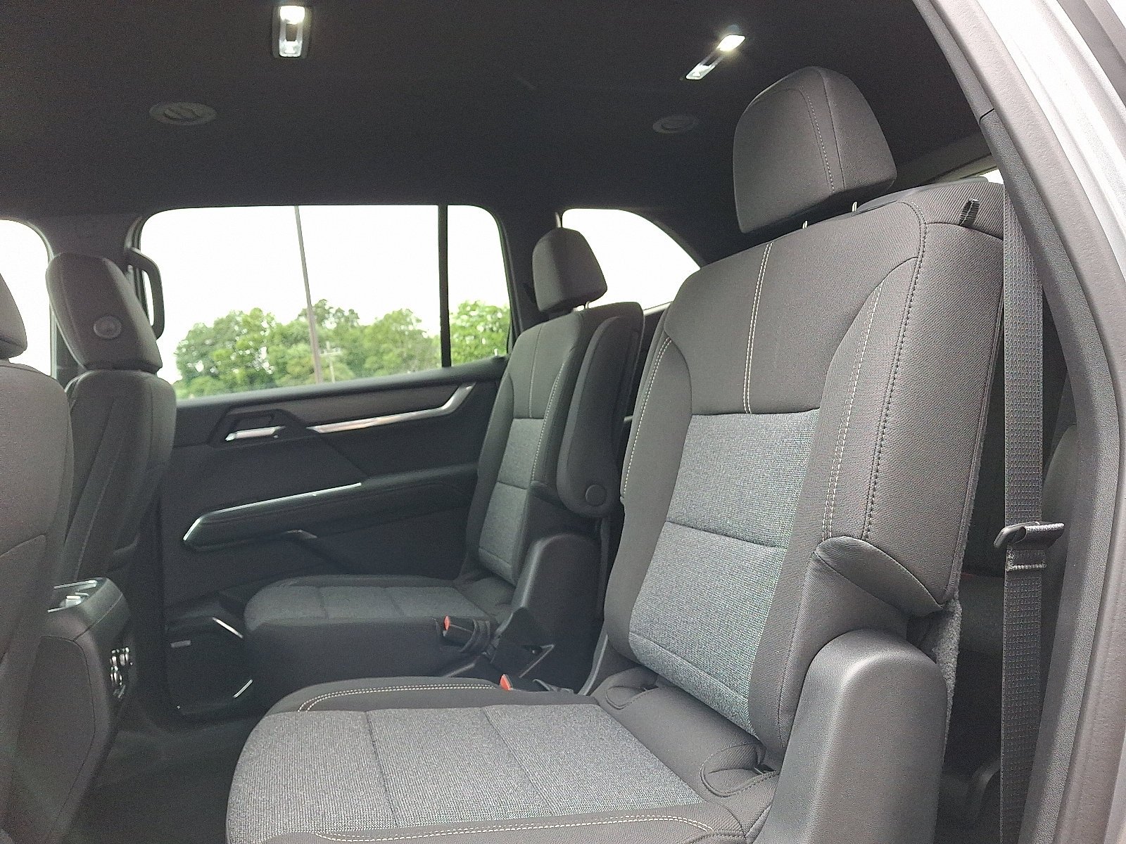 2026 GMC Acadia Elevation - Photo 6