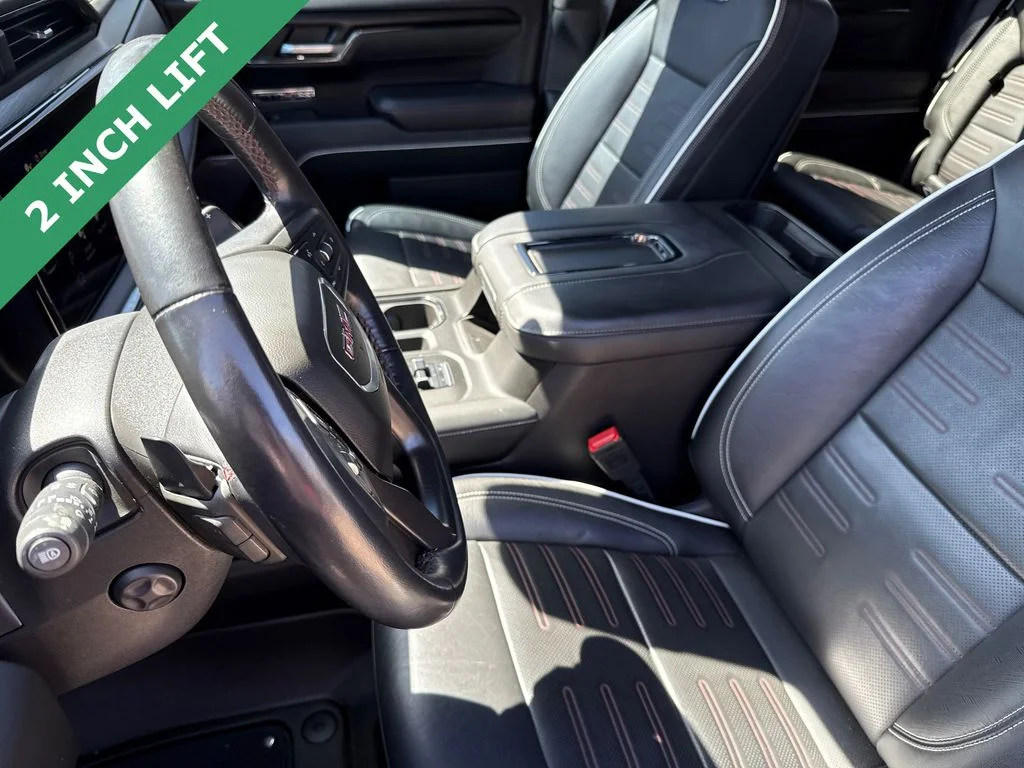 Used 2022 White GMC AT4X image 19