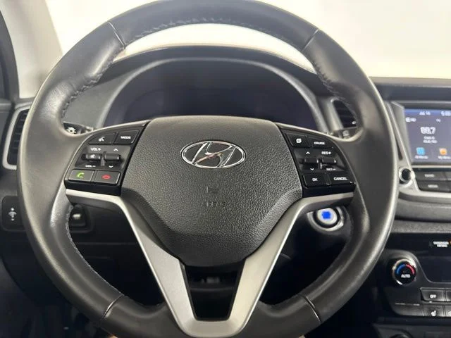 Used 2018 Gray Hyundai Value image 18