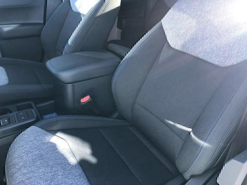 2025 Ford Maverick XLT - Photo 12