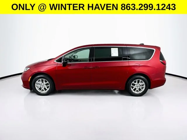 Used 2024 Red Chrysler Touring L image 4