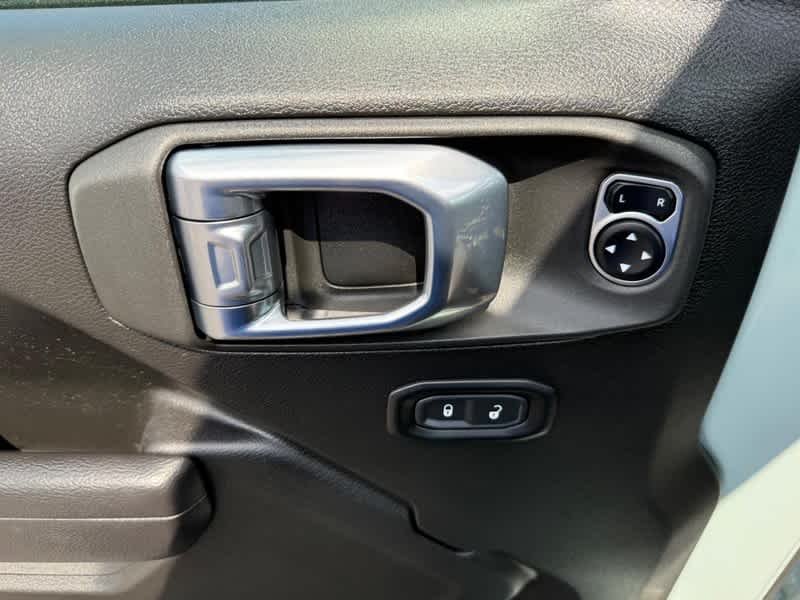 Used 2023 Earl Clearcoat Jeep Willys image 26