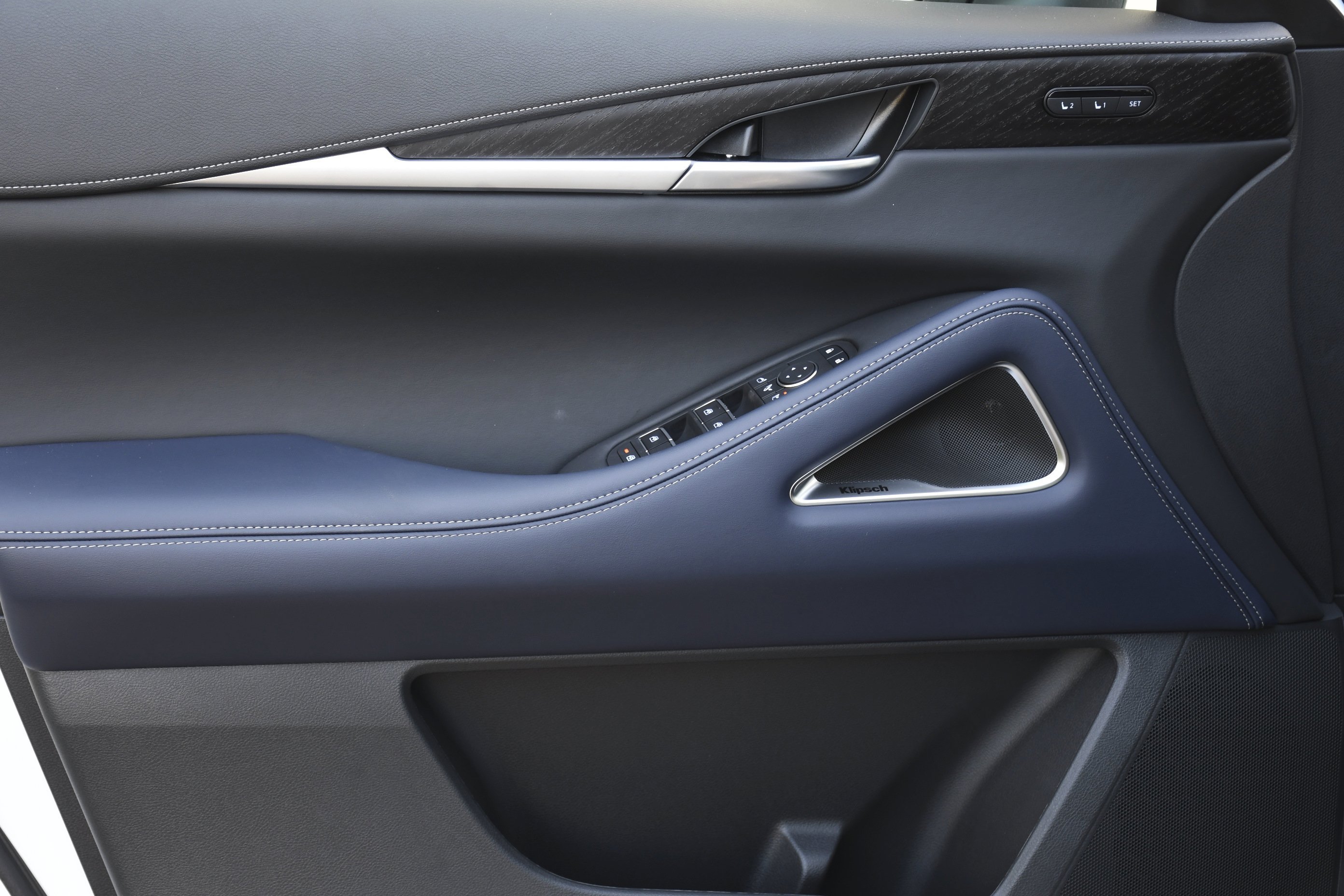 New 2026 RADIANT WHITE INFINITI Sport AWD image 27