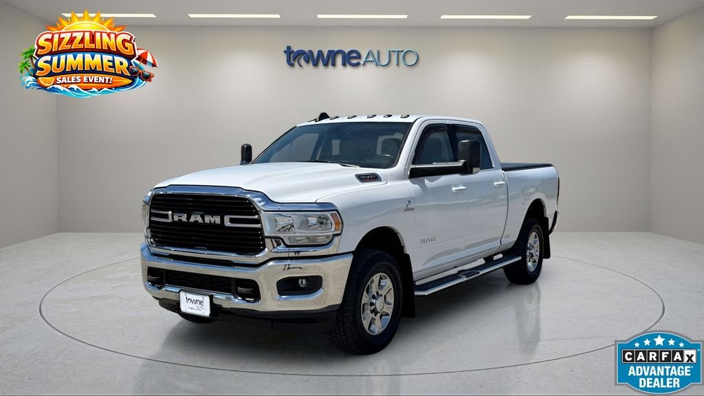 2019 RAM 3500 Big Horn 4X4 Crew Cab SWB's photo