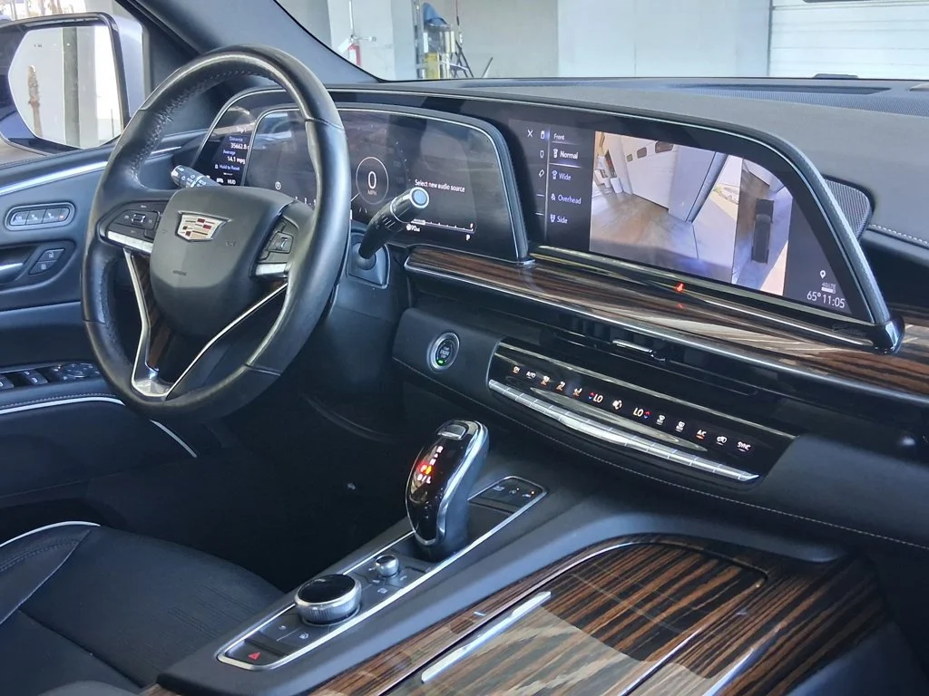 Used 2023 CRYSTAL WHITE TRICOAT Cadillac RWD Premium Luxury image 17