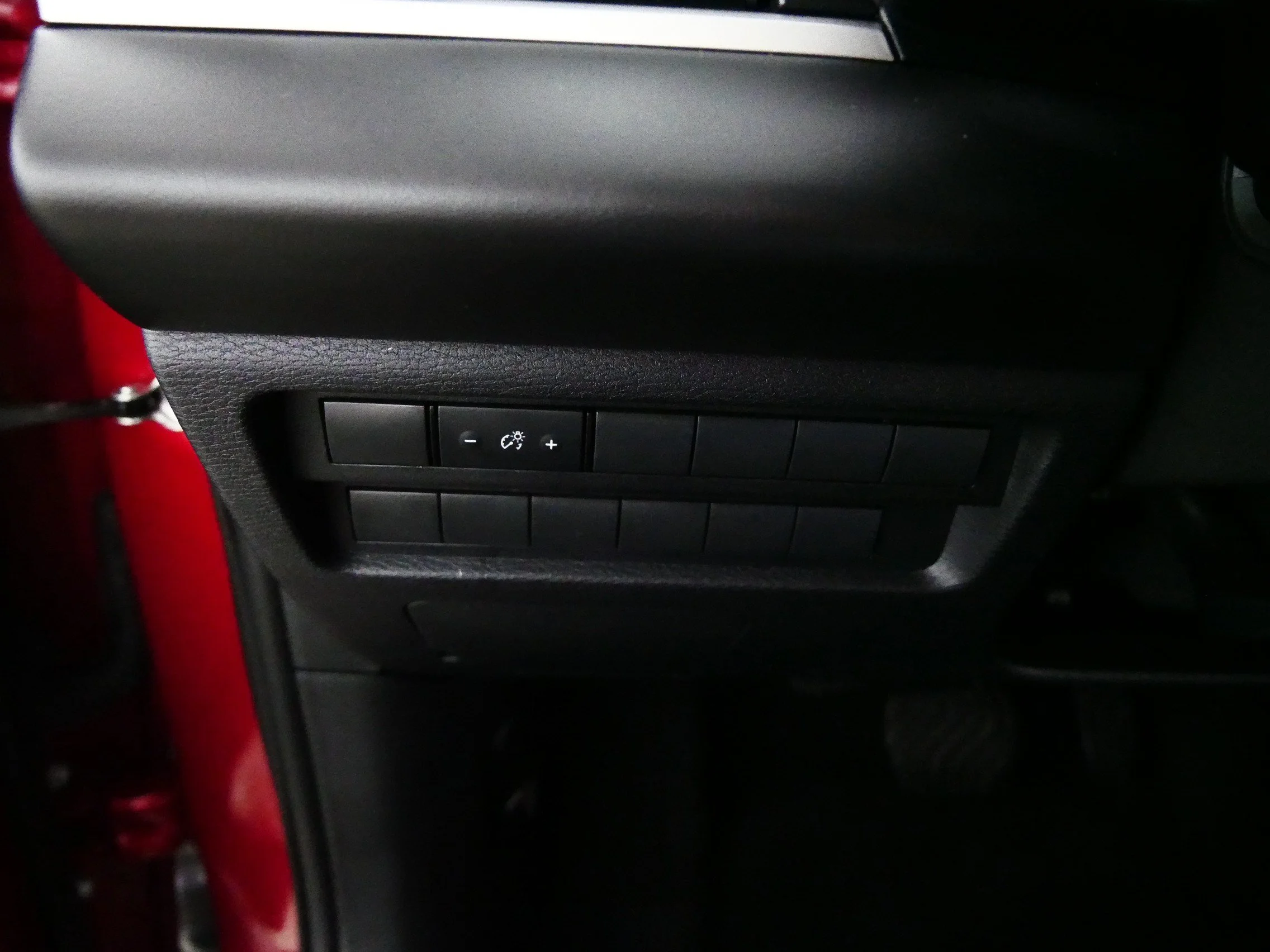 Used 2025 Red Diamond Mitsubishi ES image 26