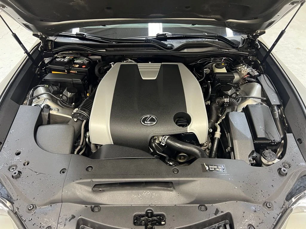 Used 2015 Silver Lexus 350 image 32