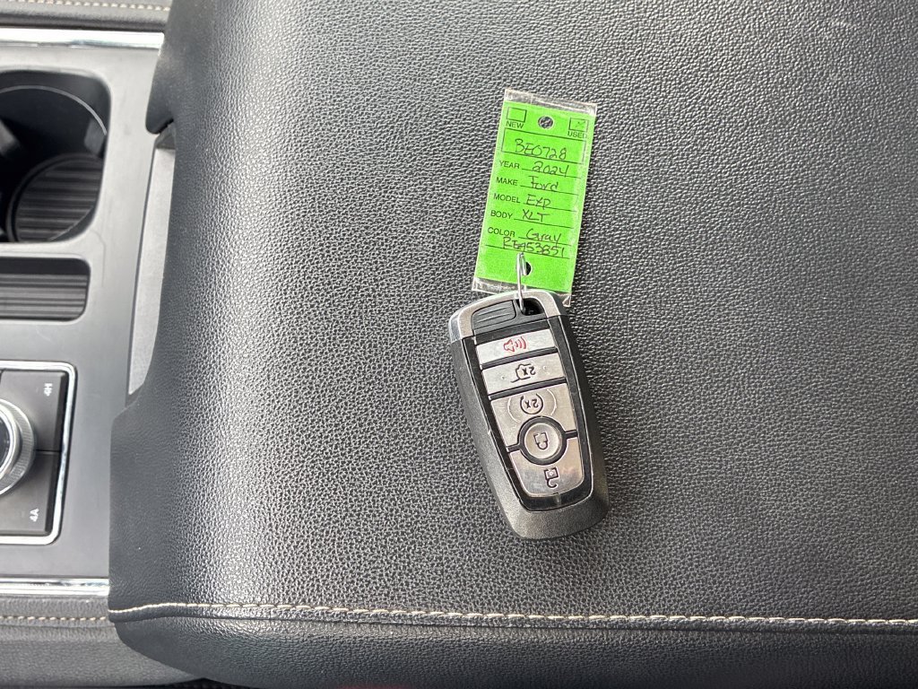 Used 2024 Dark Matter Gray Ford XLT image 30