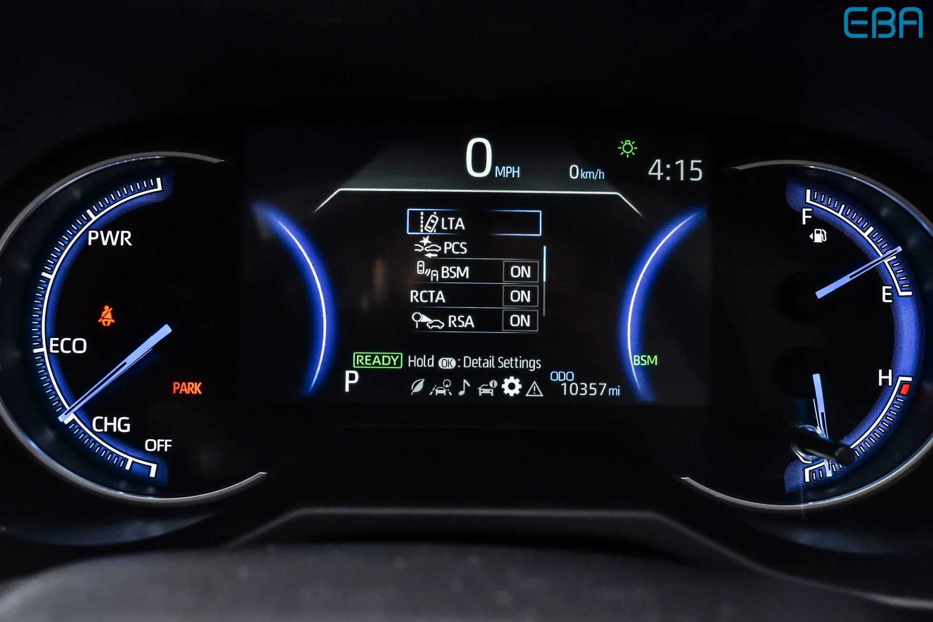 Used 2025 Pearl Toyota XLE Premium image 17