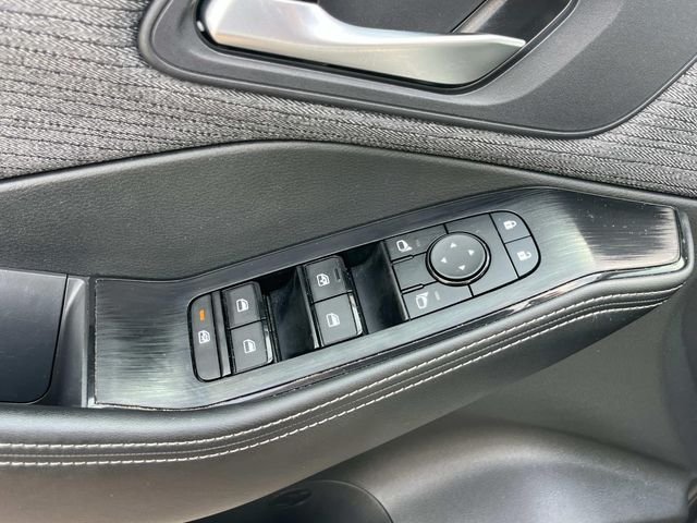 2023 Nissan Rogue SV - Photo 27